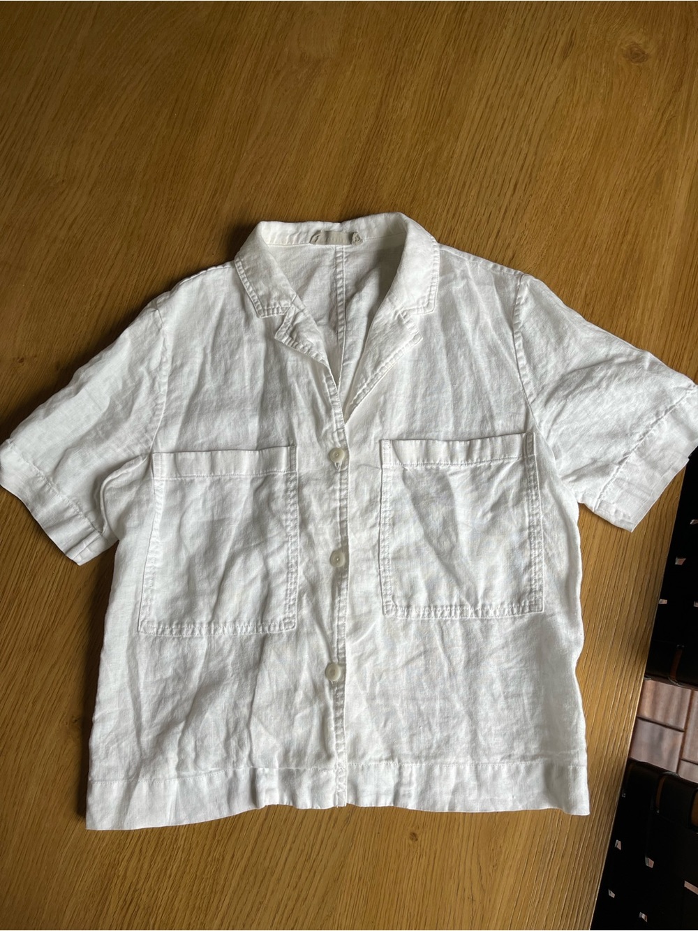 Everlane Women’s White Linen Camp-Collar Button-Up Shirt